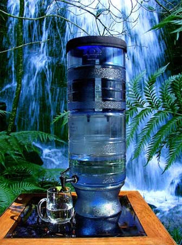 Berkey Light Water Purification System / 4 Black Berkey Elements
