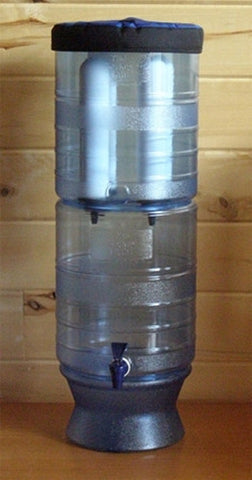 Berkey Light Water Filtration System /out Lights / 4 9" Ceramic Filters